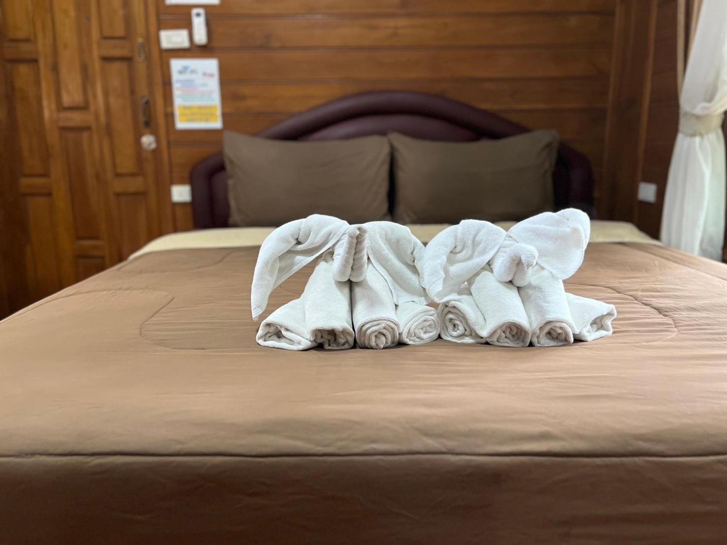 Denchai City Resort เด่นชัยซิตี้ รีสอร์ท Phrae Eksteriør billede