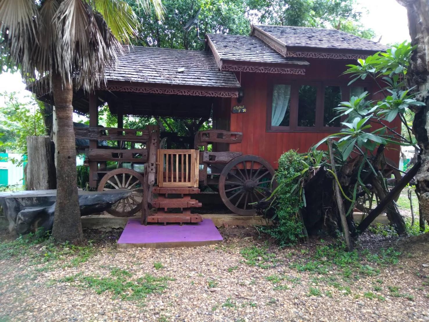 Denchai City Resort เด่นชัยซิตี้ รีสอร์ท Phrae Eksteriør billede